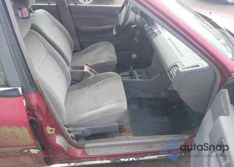 1994 Ford Escort Lx/Sport z USA, uszkodzony, nr VIN 1FARP15J6RW268786